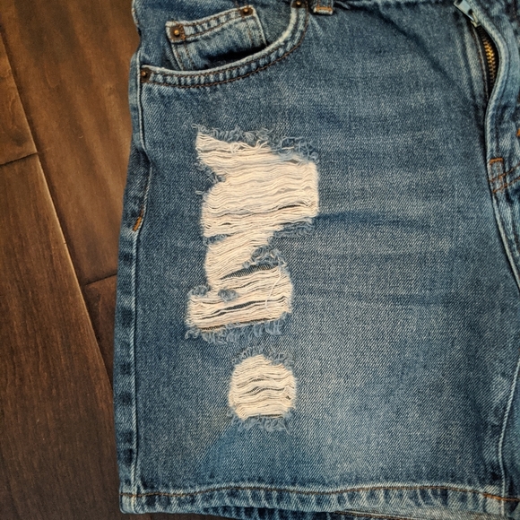 Cute Distressed Shorts ๐ - Picture 2 of 7